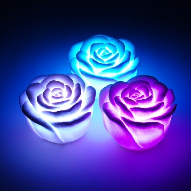 Романтические светодиодные розы